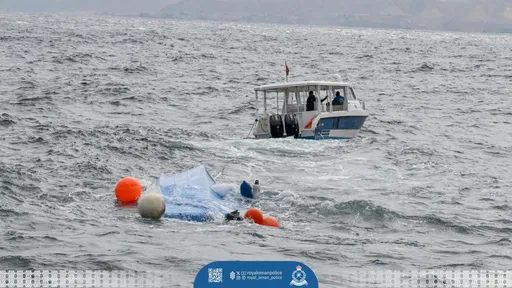 Trois touristes français meurent après le naufrage d'un bateau au large d'Oman