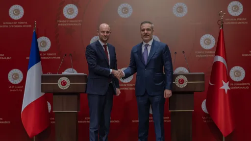 فيدان: تركيا وفرنسا لديهما ملفات تعاون تشمل قضايا إقليمية ودولية تمس الأمن العالمي