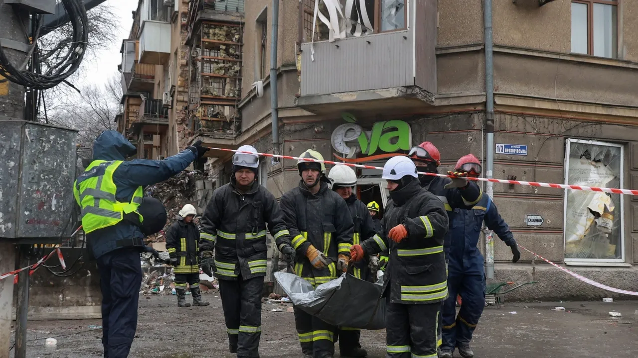 موسكو تؤكد استمرار هجماتها ضد كييف.. و4 قتلى جراء قصف روسي شرق أوكرانيا وجنوبها