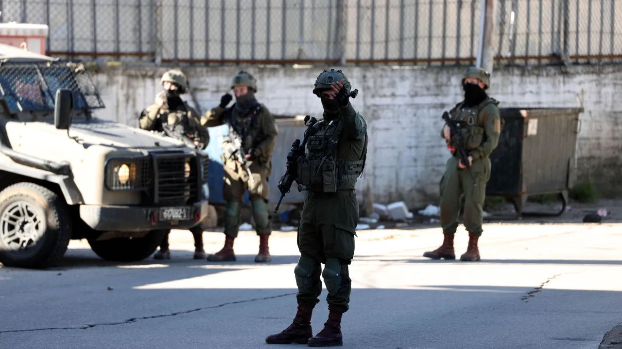 روما تستدعي السفير الإسرائيلي عقب تهديد عنصرَي أمن إيطاليين قرب رام الله