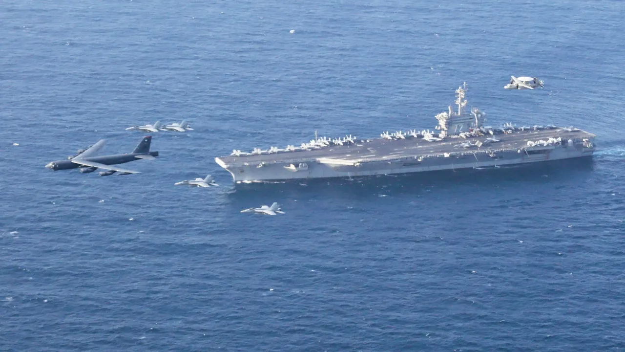 Porta-aviões dos EUA entra no Médio Oriente enquanto Irão e Hezbollah alertam contra possível ataque