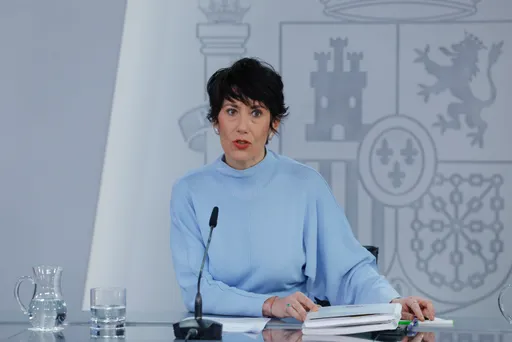 Claves de la regularización de inmigrantes en España: ¿qué es, cómo funciona y a quién beneficia?