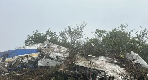 مصرع 15 في تحطم طائرة بكولومبيا