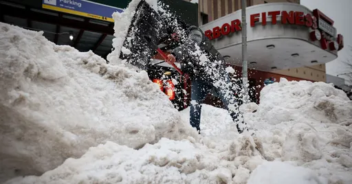 Снежная буря в США: более 50 погибших