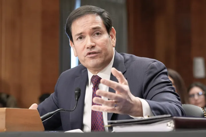 وزیر امور خارجه آمریکا برنامه نظارت بر درآمدهای نفتی ونزوئلا را تشریح کرد