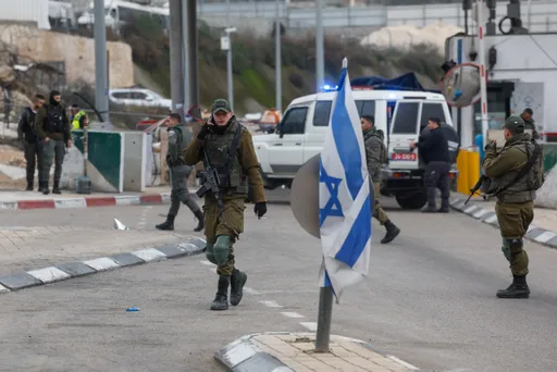 تزامناً مع تصعيد ميداني.. 11 دولة غربية تطالب إسرائيل بفتح معابر غزة ووقف الهدم بالضفة