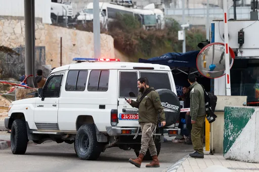 Israël mène des raids massifs et arrête des dizaines de personnes en Cisjordanie occupée