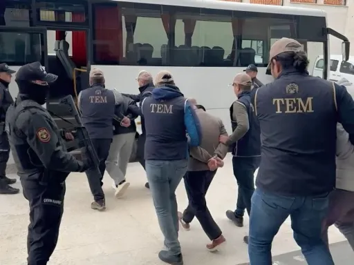 トルコ、イランのためにスパイ活動を行ったとされる6人を拘束