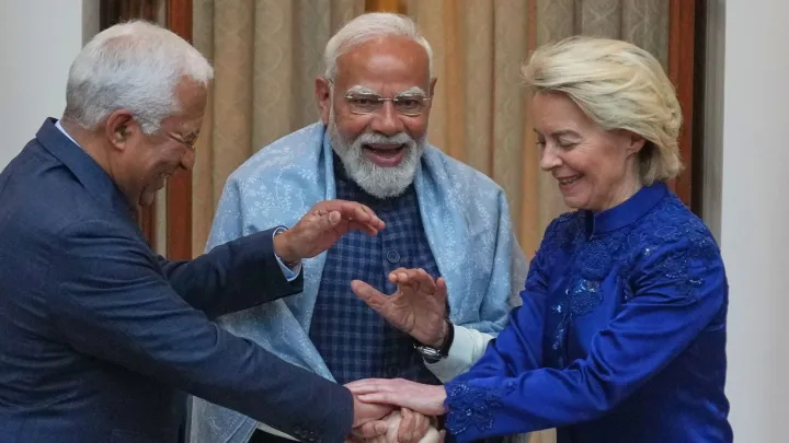 Índia e UE assinam acordo histórico de comércio livre após 20 anos de negociações