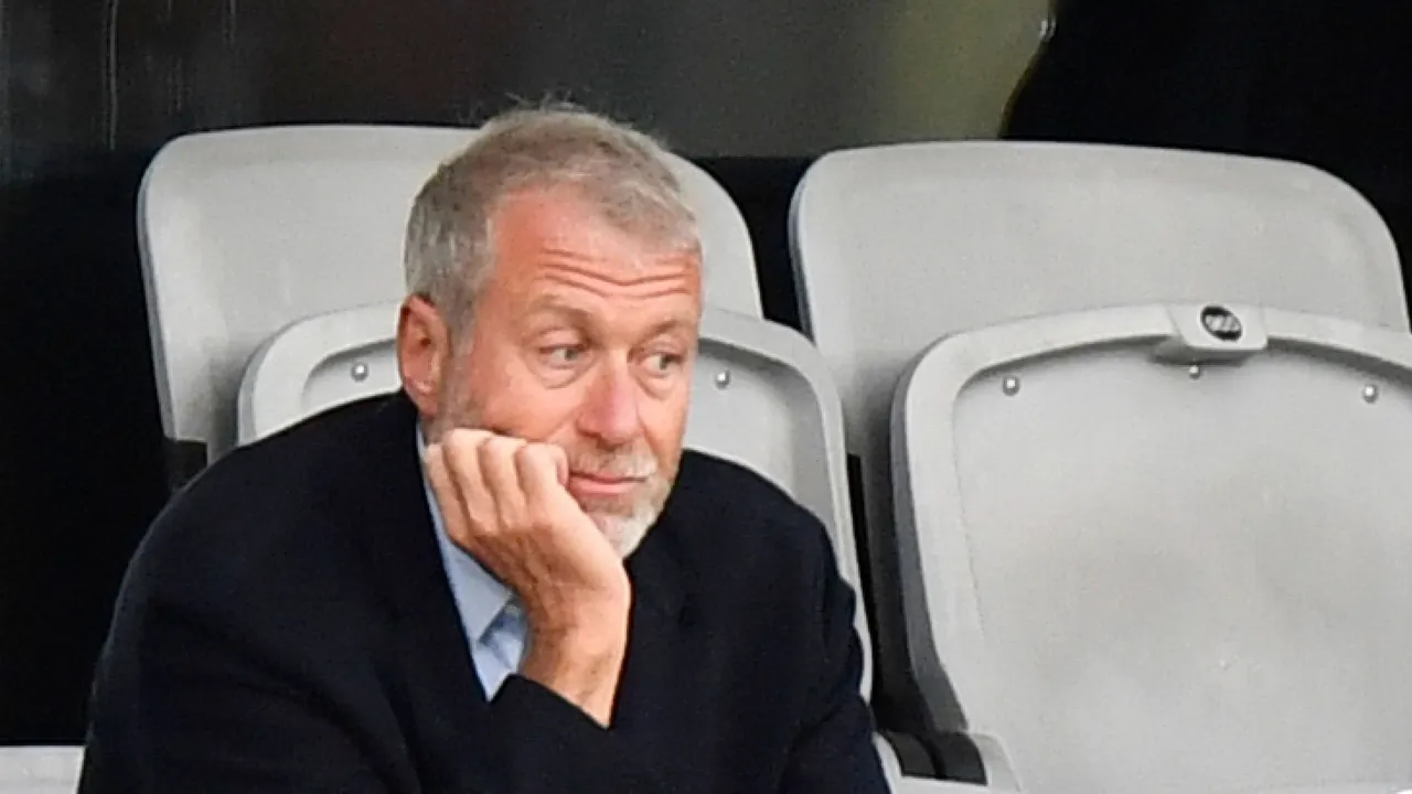 Deutsche Bank offices searched over suspected money laundering linked to Abramovich