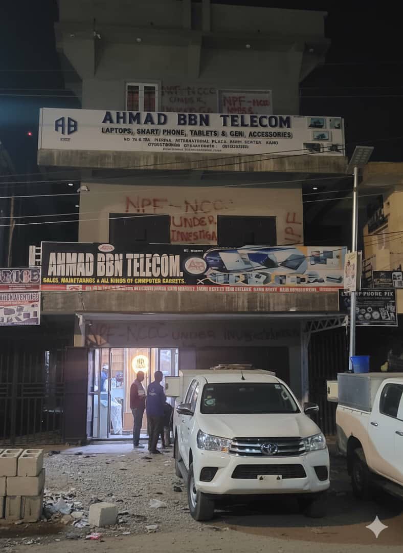 ‘Yansandan Nijeriya sun ƙwato kwamfuta 400, sun kama ɓarayin airtime na Naira biliyan 7.7