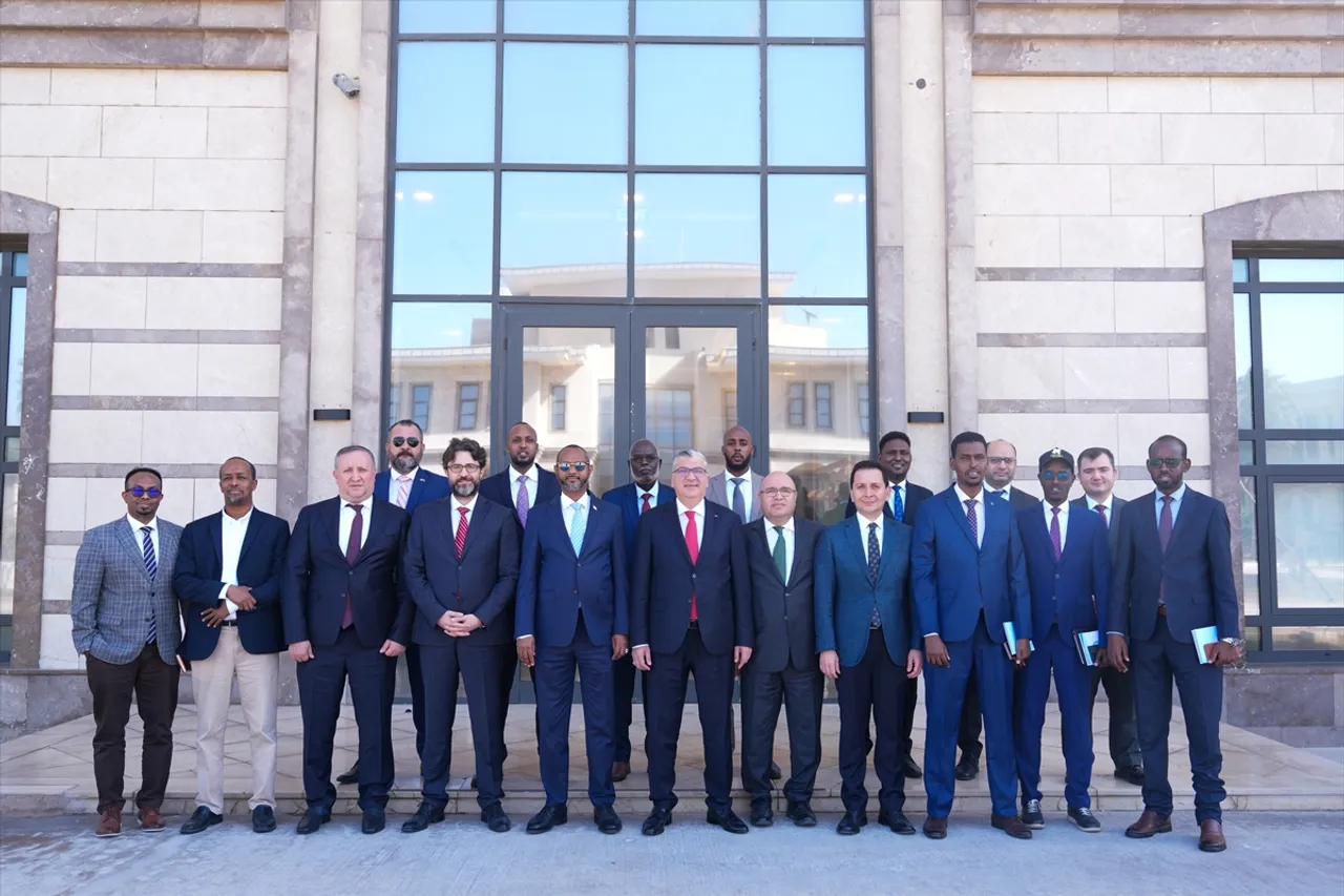 Iskaashiga dhinaca badaha ee u dhexeeya Turkiga iyo Soomaaliya oo sii xoogeysanaya