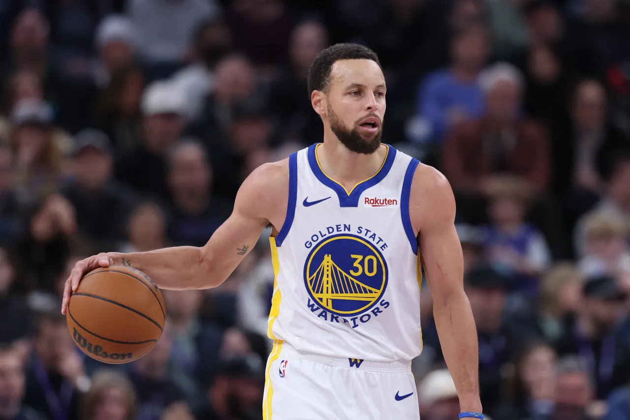 Stephen Curry, lojtari i 19-të që ka shënuar më shumë pikë në NBA