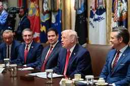 Советники Трампа призывают помириться с Ираном?