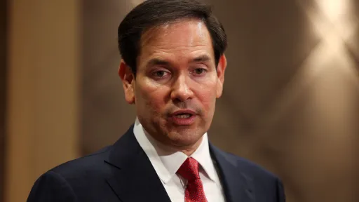 روبیو: تغییر حکومت در ایران بسیار پیچیده‌تر از ونزوئلا است