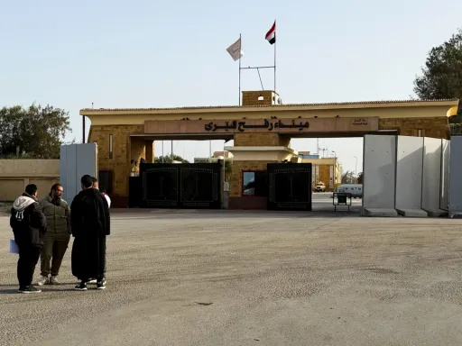 Egito pronto para receber feridos de Gaza e entregar ajuda assim que reabra passagem de Rafah