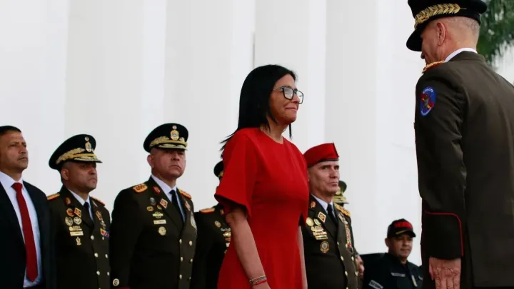 ارتش و پلیس ونزوئلا وفاداری خود را به رئیس‌جمهور موقت اعلام کردند