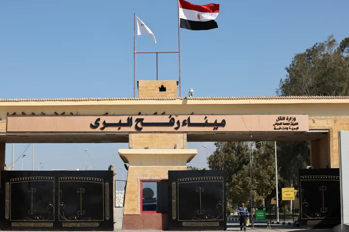 “خرجنا من الحرب لكننا لم ننجُ منها”.. حكايات العائلة الغزية الممزقة