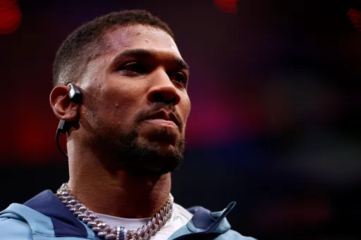 Boxer Anthony Joshua returns to UK after Nigeria car crash