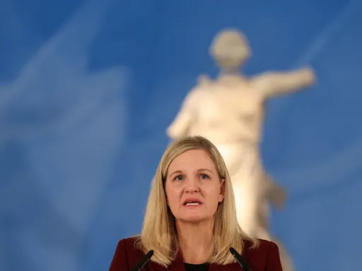 COI: Rússia não será representada nas Olimpíadas de Inverno, mesmo que a guerra na Ucrânia termine