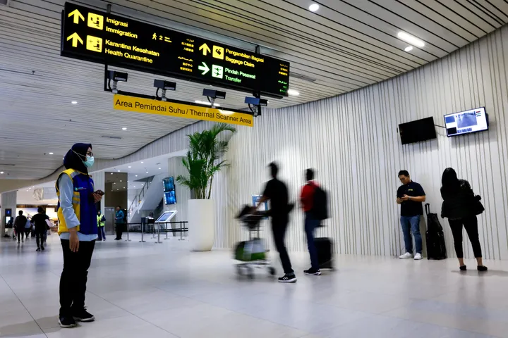 Rencana bebas visa turis asing ke Indonesia dipangkas jadi 8 negara