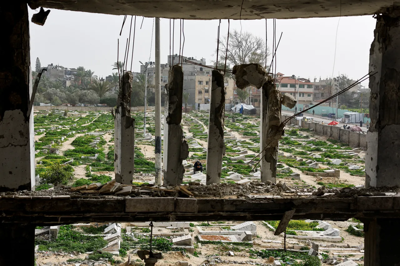 Israel destroys Canadian peacekeepers' cemetery in Gaza