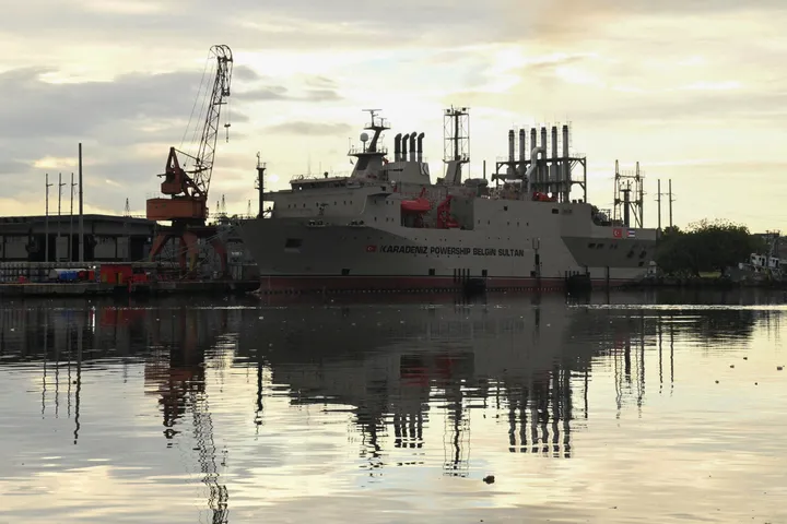 وسط ضغوط من واشنطن.. المكسيك تسعى لاستئناف تصدير النفط إلى كوبا