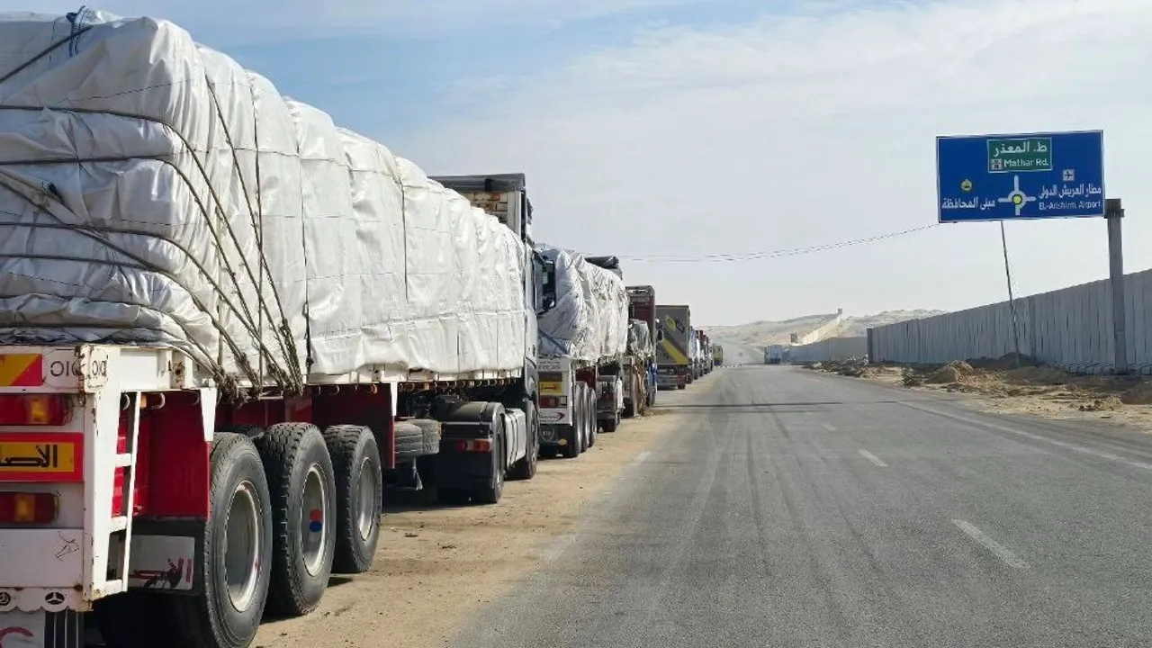 رئيس "اللجنة الوطنية" لإدارة غزة يعلن فتح معبر رفح رسمياً بالاتجاهين اعتباراً من الاثنين