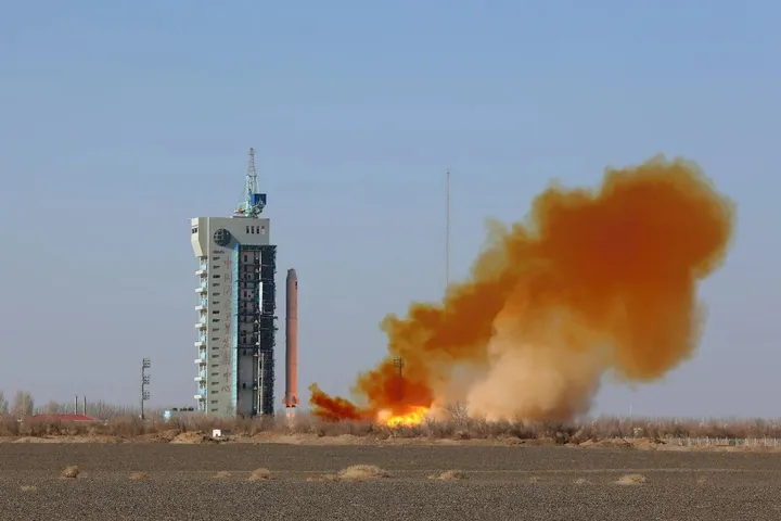 China launches satellite for Algeria