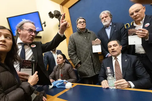 Opposition blockiert Konferenz zu „Remigration“ im italienischen Parlament