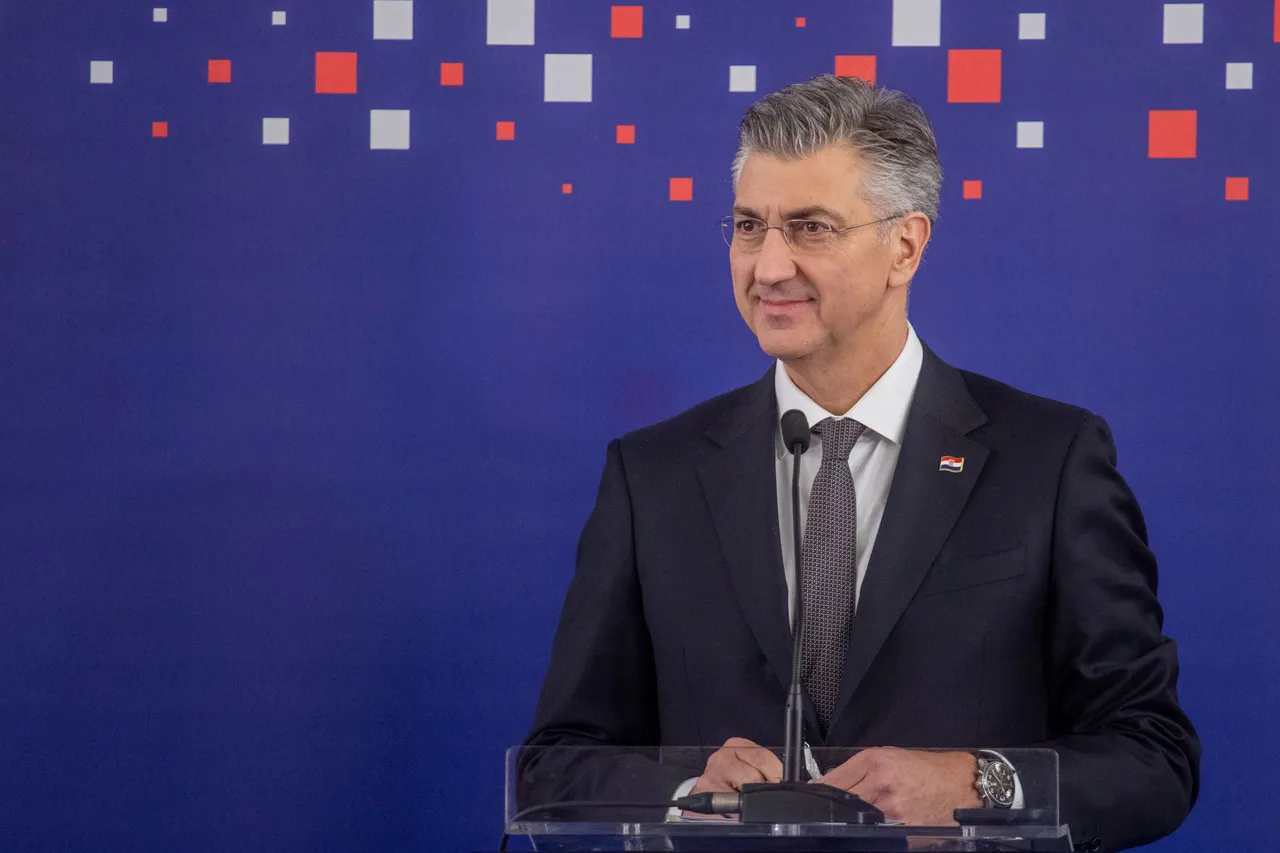 Пленковиќ: Ќе го предупредиме НАТО за новото оружје на Србија