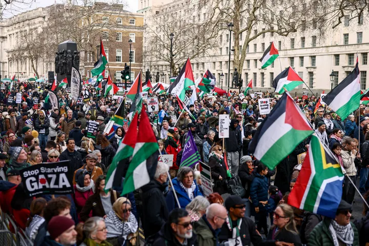Over 1,000 British councillors pledge support for Palestine ahead of May local elections