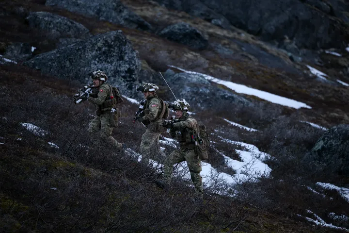 Данските војници се подготвуваат за можна американска инвазија на Гренланд