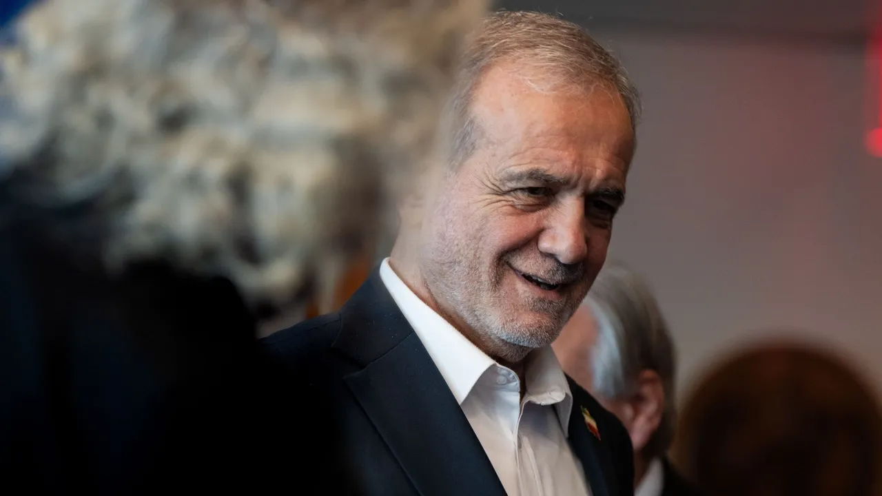 Пезешкиан призвал изменить отношение к народу