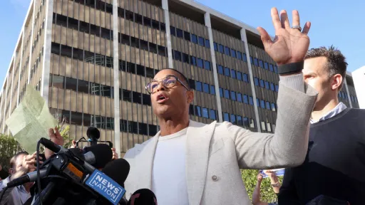 В США арестовали журналистов за репортажи об ICE