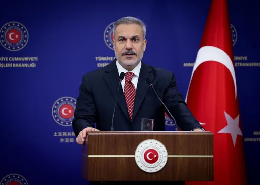 وزير الخارجية التركي يزور البرتغال غداً الاثنين لبحث تعزيز العلاقات الثنائية