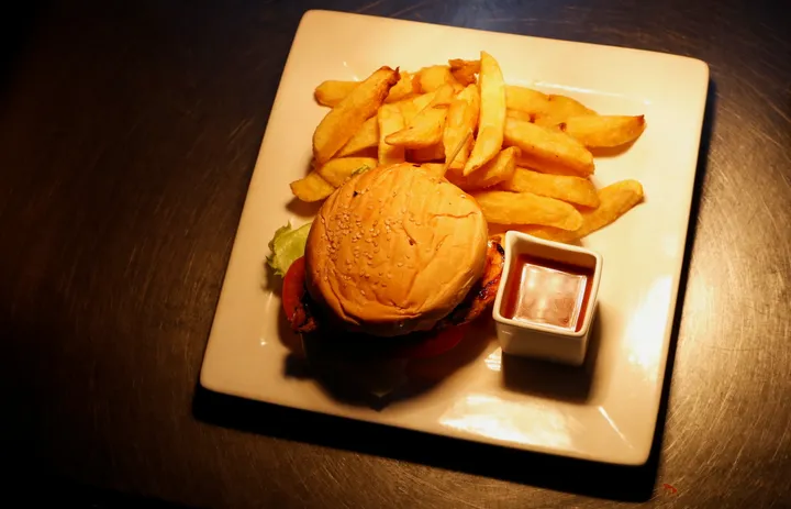 UK starts enforcing junk food ads ban on daytime TV, online to curb childhood obesity