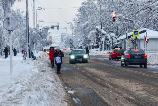 Snijeg izazvao probleme u BiH: Jedna osoba poginula u Sarajevu
