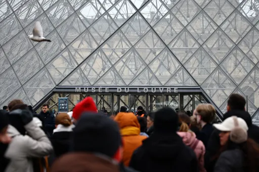 Falsche Tickets? Festnahmen nach Betrugsverdacht im Louvre