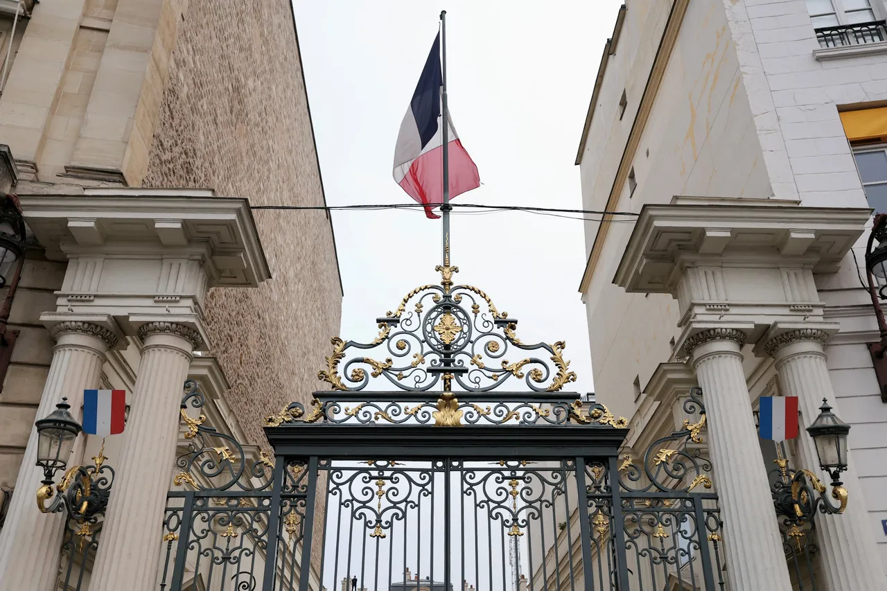 Franca do të hapë konsullatën e saj në Grenlandë mes kërcënimeve në rritje të ShBA-së ⁩