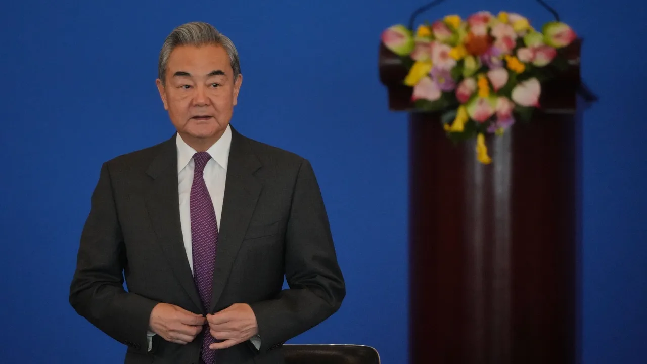 Kína: "Elfogadhatatlan, hogy egyes országok a „világ bírájaként” lépjenek fel Maduro elrablása után"