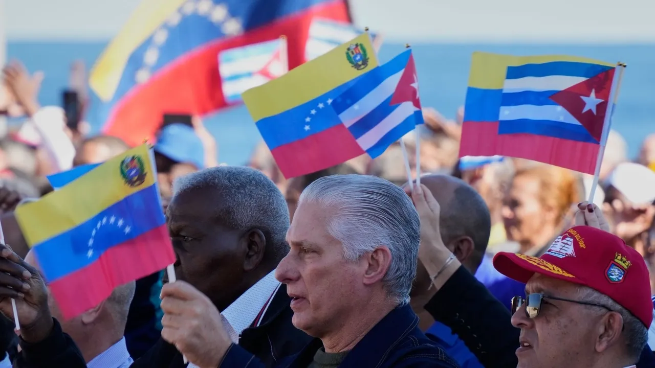 كوبا تعلن مقتل 32 من مواطنيها خلال الهجوم الأمريكي الذي انتهى باعتقال مادورو