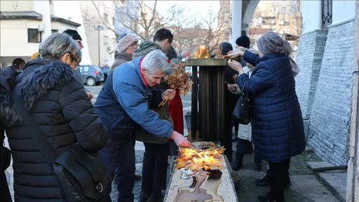 Бадникови поворки во повеќе од 80 градови низ земјава и во дијаспората