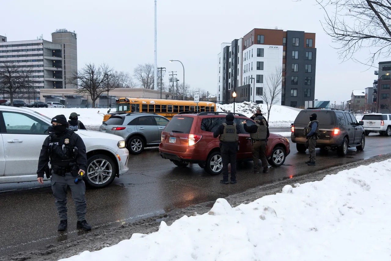 Trump sends 2,000 federal agents to Minnesota, expanding immigration crackdown