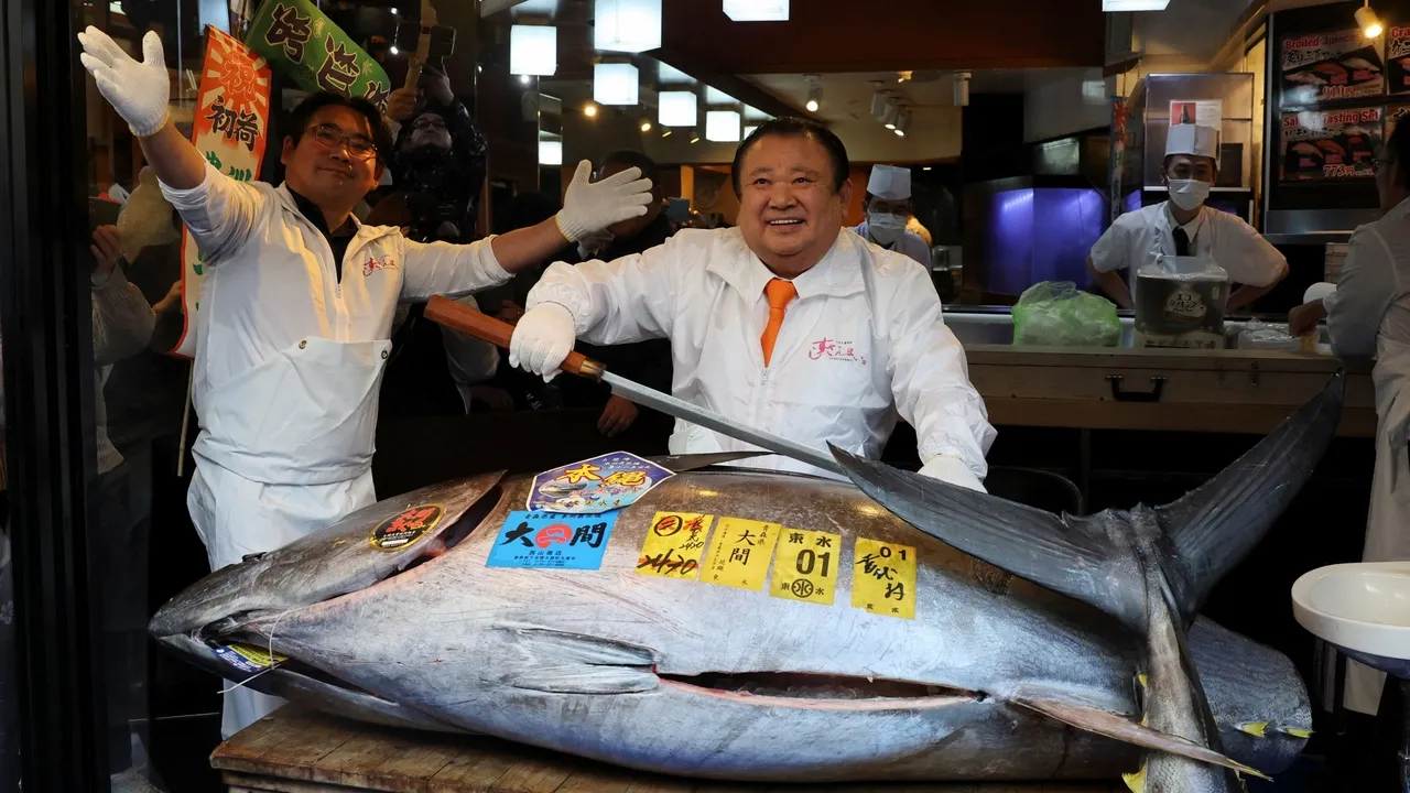 Токиодағы аукционда салмағы 243 килограмды құрайтын тунец 3,2 миллион долларға сатылды