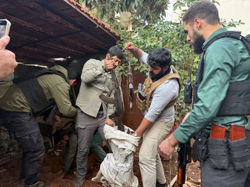 الأمن السوري يعلن "تحييد" مطلوب وضبط أسلحة في حملة واسعة بطرطوس