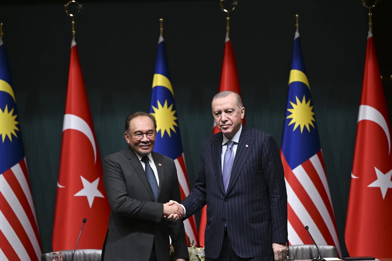 تعمیق شراکت راهبردی ترکیه و مالزی با تمرکز بر همکاری‌های دفاعی