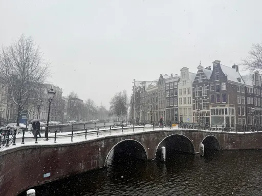 Meerderheid Amsterdamse gemeenteraad weigert ook samenwerking met FVD