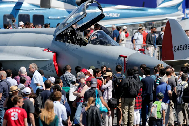 रिपोर्ट के अनुसार, पाकिस्तान के जेएफ-17 लड़ाकू विमान में 5 देशों की रुचि है।