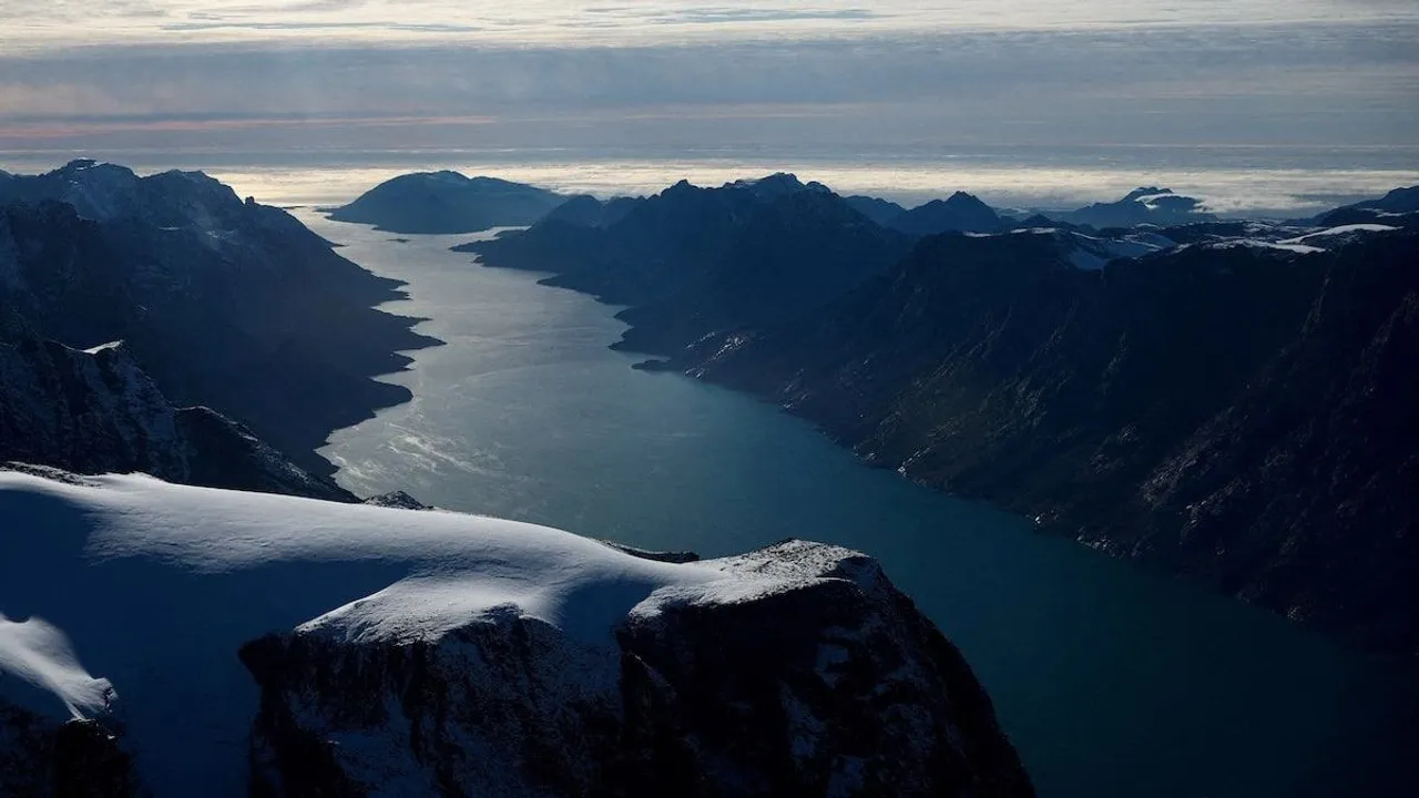 Решится ли Трамп на военный захват Гренландии?